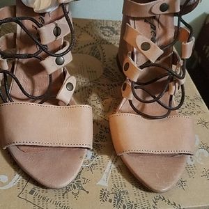 Wedge Solistice Fringe